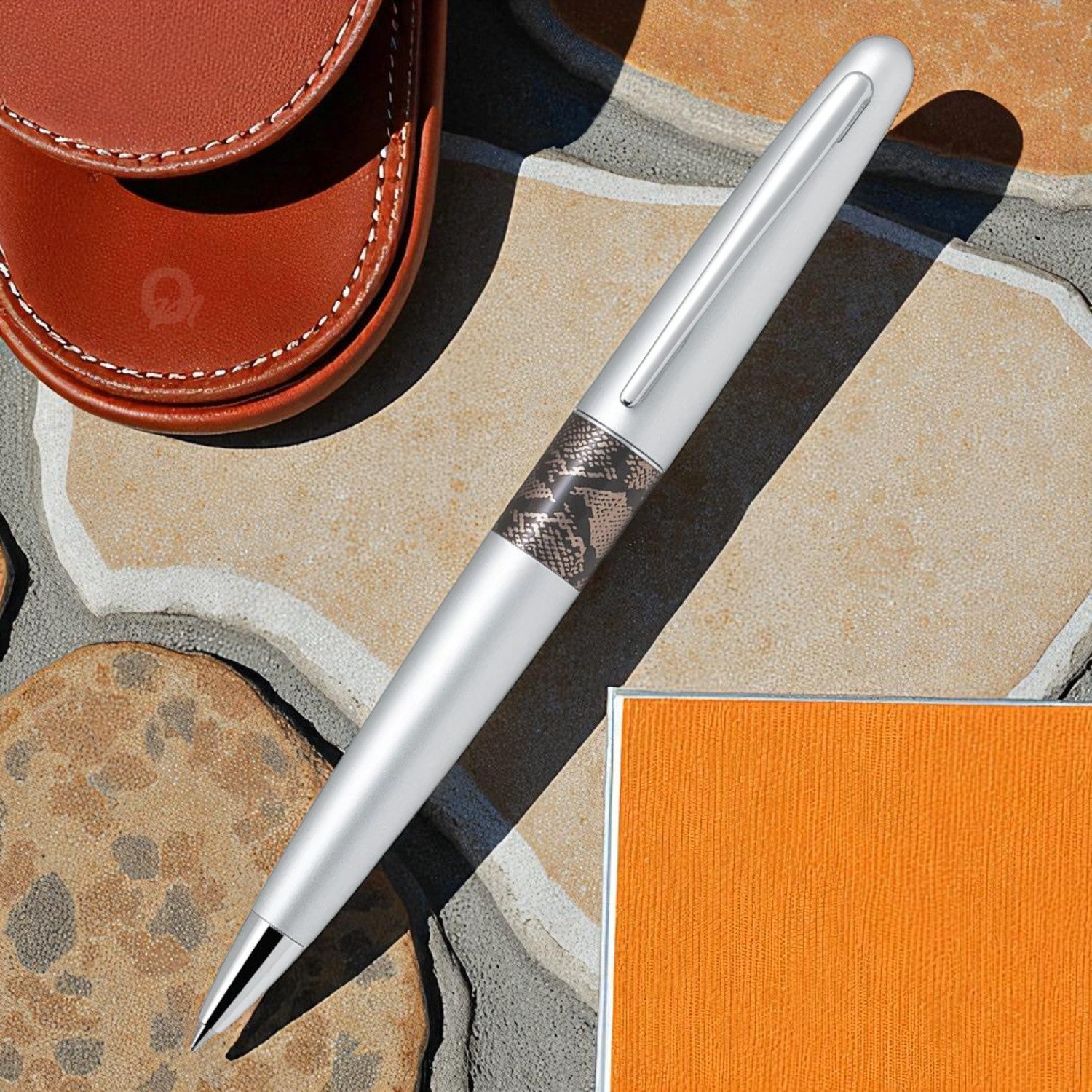 MONBLANC.PILOT.CROSS.PARKER.WATEMANのペン Pilot Metropolitan Python CT Ballpoint Pen BP-MR2-F-PTN-B