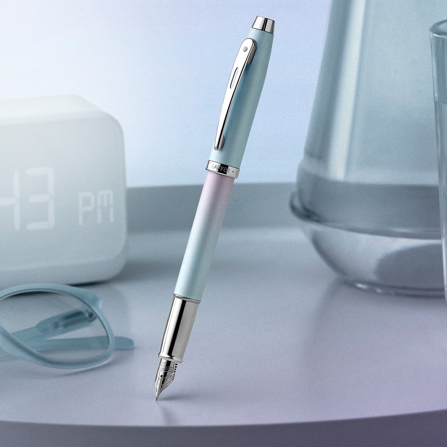 Sheaffer Expressions 100 Blue/Pink Pearlised Gradient CT Fountain Pen