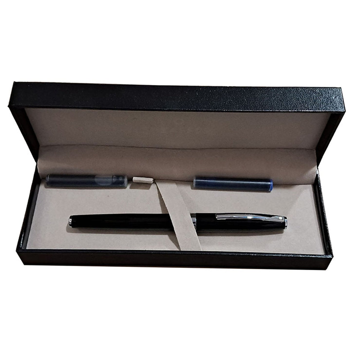 Sheaffer Sagaris Glossy Black CT Fountain Pen