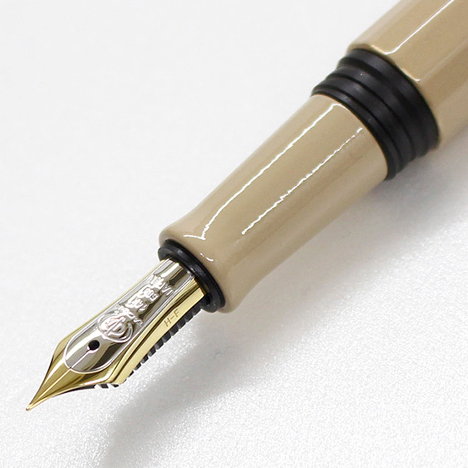 Taccia Iro Joukei April Fountain Pen (Limited Edition)