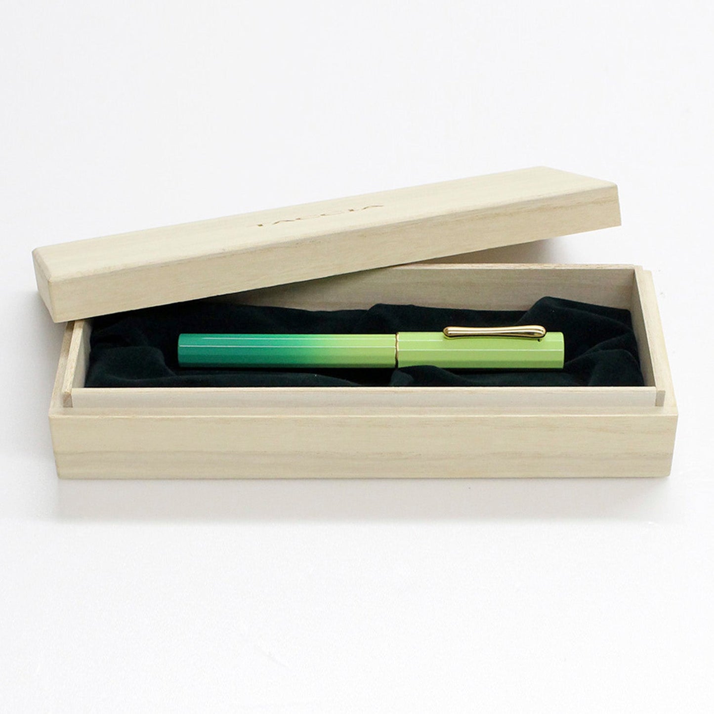 Taccia Iro Joukei May Fountain Pen (Limited Edition)