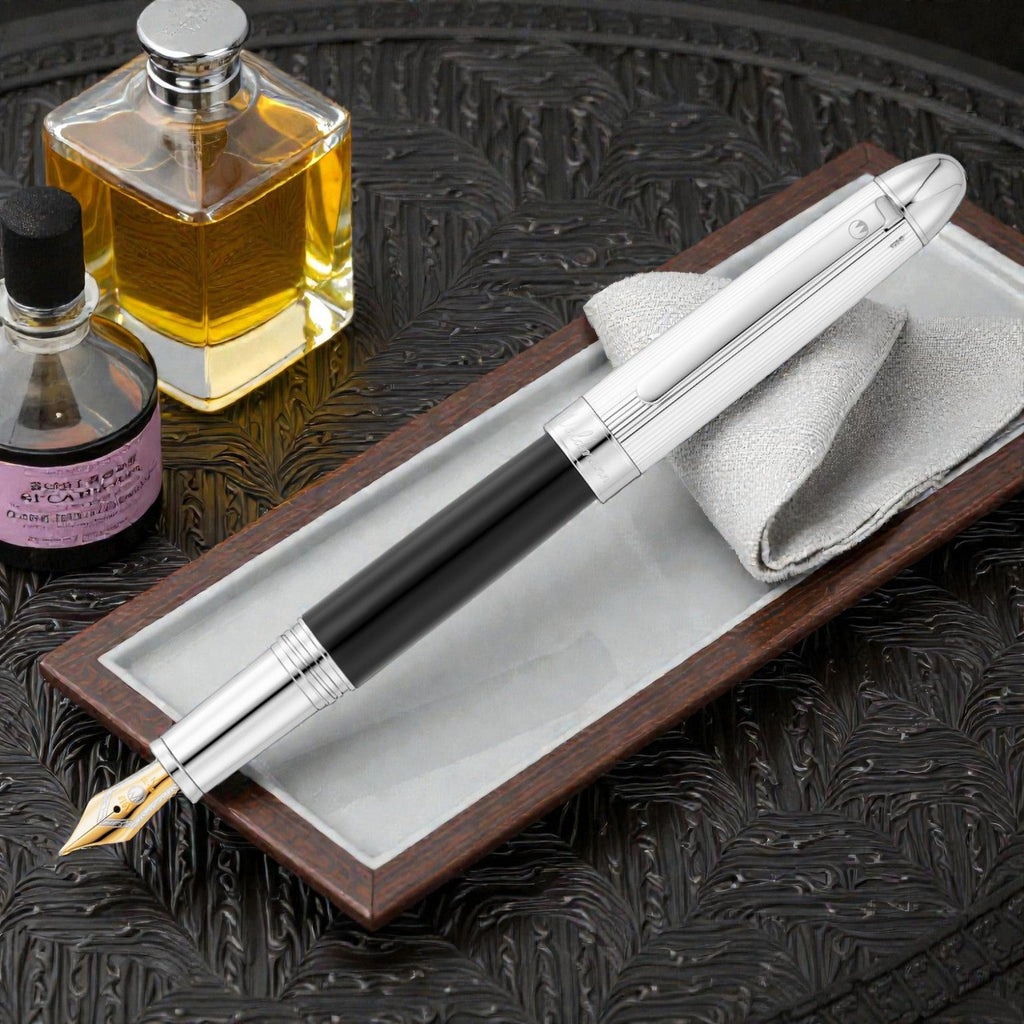 Waldmann Precieux Black/Silver Stripe CT 18CT Fountain Pen