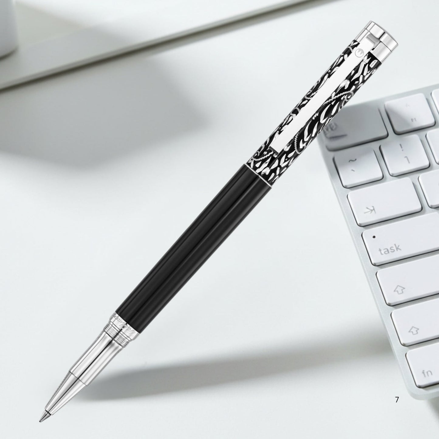 Waldmann Xetra Vienna Black CT Roller Ball Pen 0044