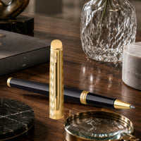 Opera Deluxe Black
