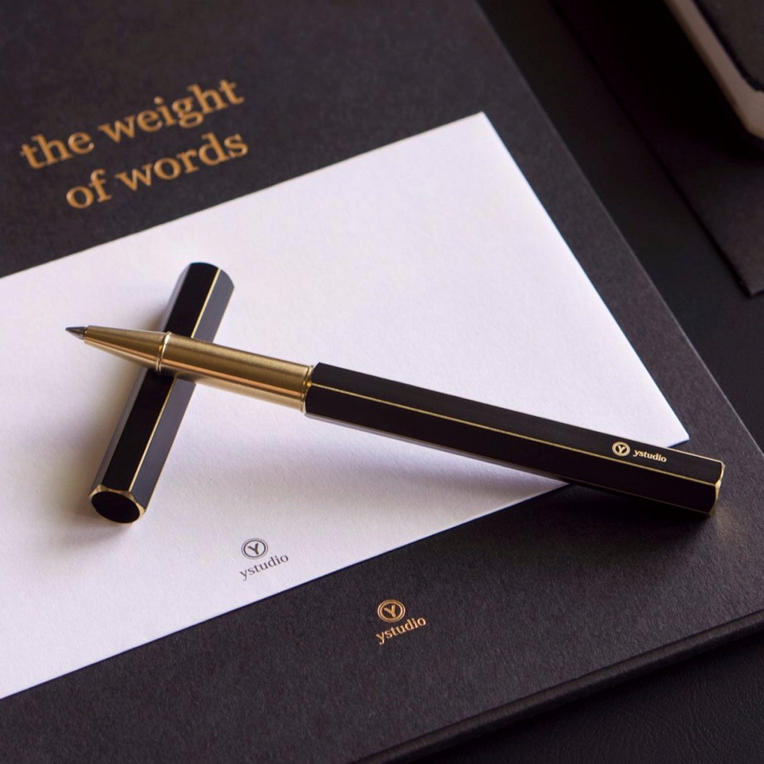 Ystudio Classic Revolve Black Roller Ball Pen 1CRLP0001BKX