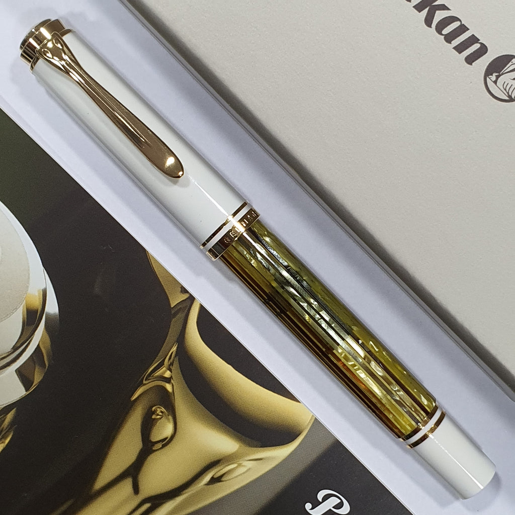 Pelikan Souveran M400 White Tortoiseshell Fountain Pen | Germany