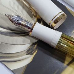 Pelikan Souveran M400 White Tortoiseshell Fountain Pen | Germany