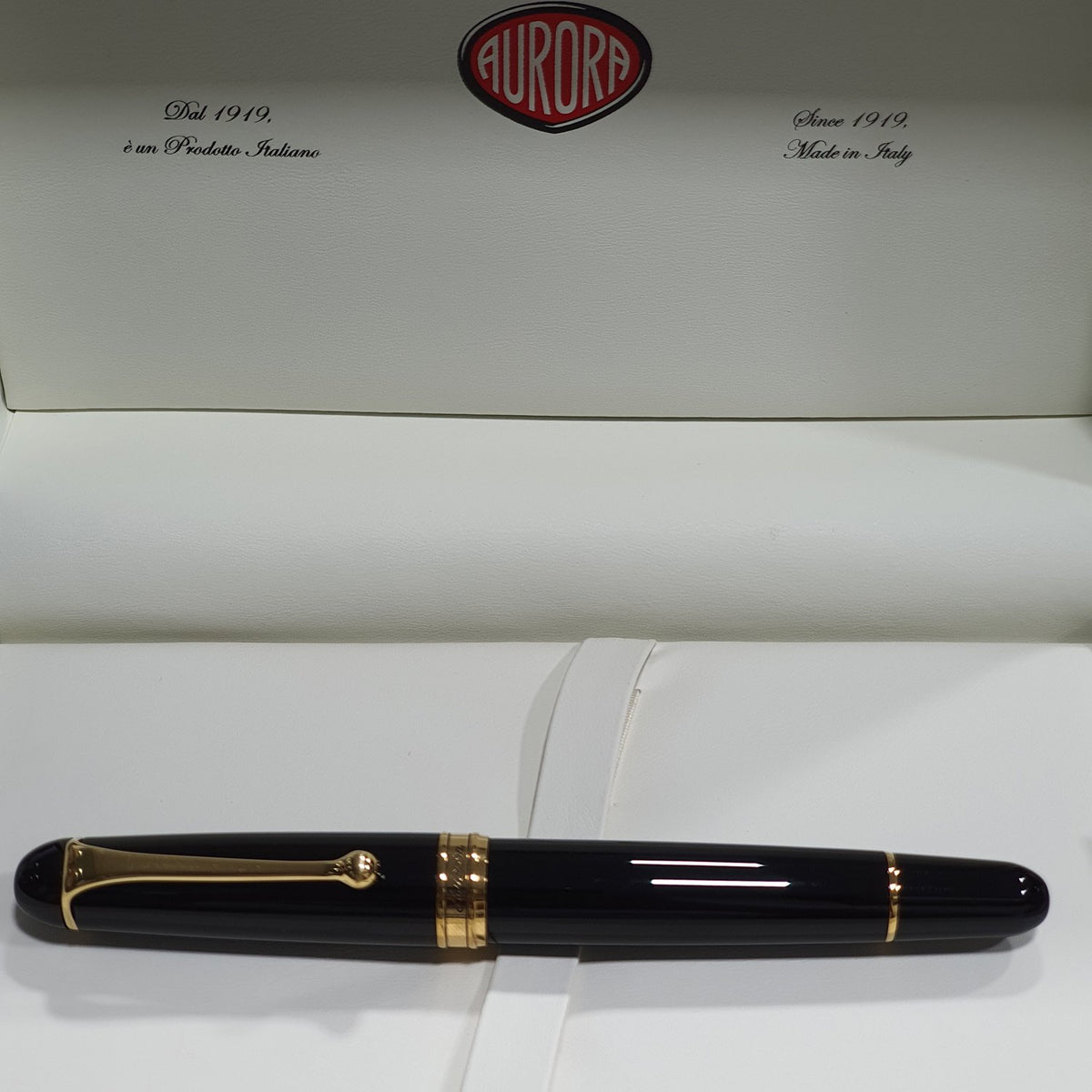 Aurora 88 Black 14K Gold GT Fountain Pen 800 designed by Marcello Nizzoli