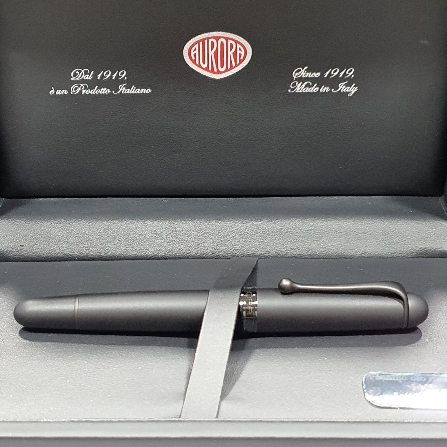 Aurora 88 Unica Black 14K Gold Fountain Pen 809-NN