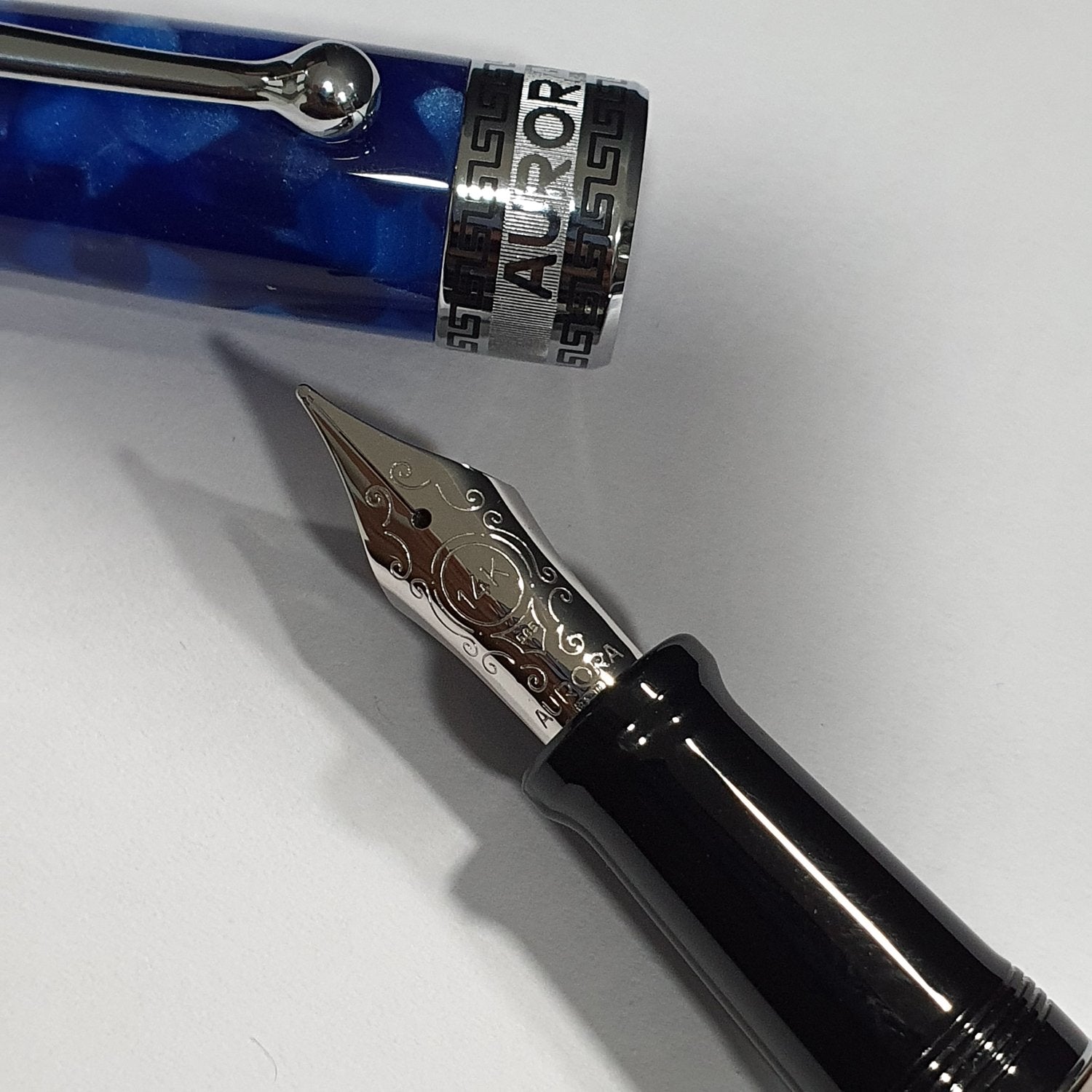 Aurora Optima Blue 14K Gold CT Fountain Pen