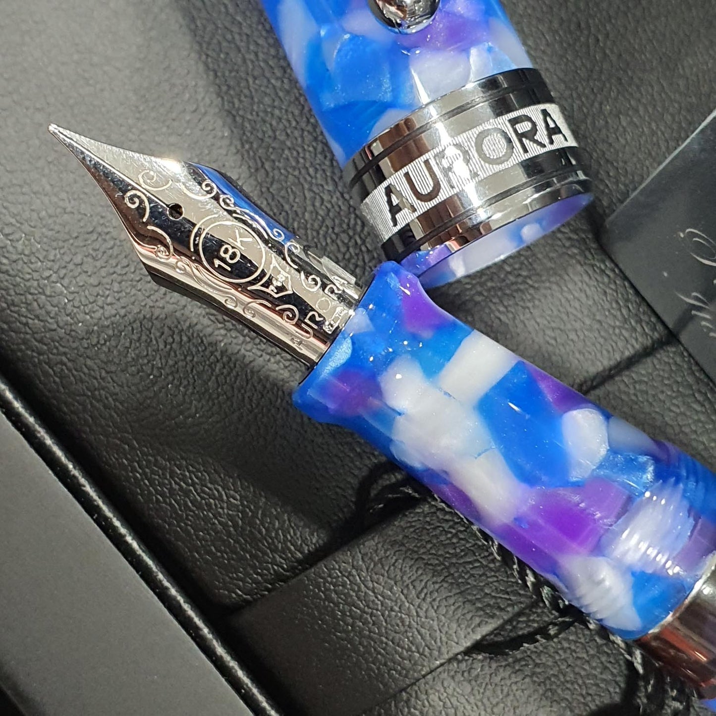 Aurora Optima Caleidoscopio Luce Blu CT Fountain Pen 996-CKB (Limited Edition) having marbled finish