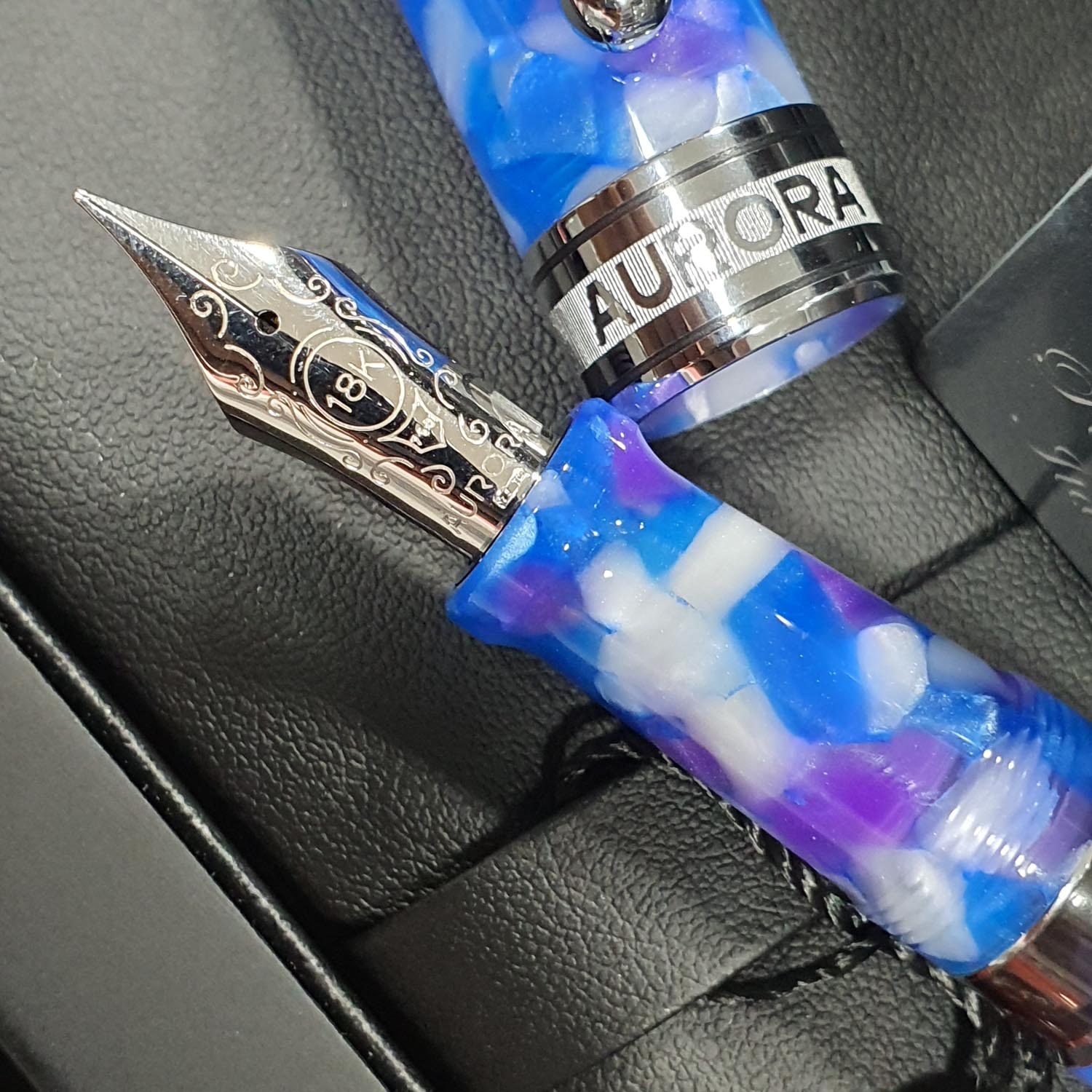 Aurora Optima Caleidoscopio Luce Blu CT Fountain Pen 996-CKB (Limited Edition) having marbled finish