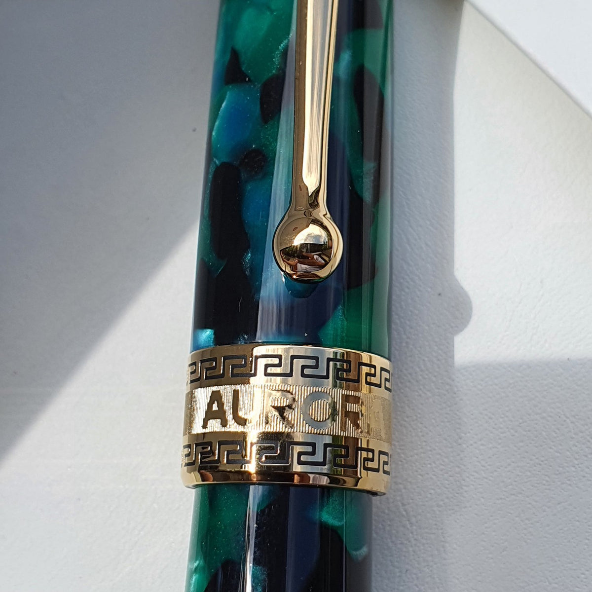 Aurora Optima Emerald Green 14K Gold GT Fountain Pen