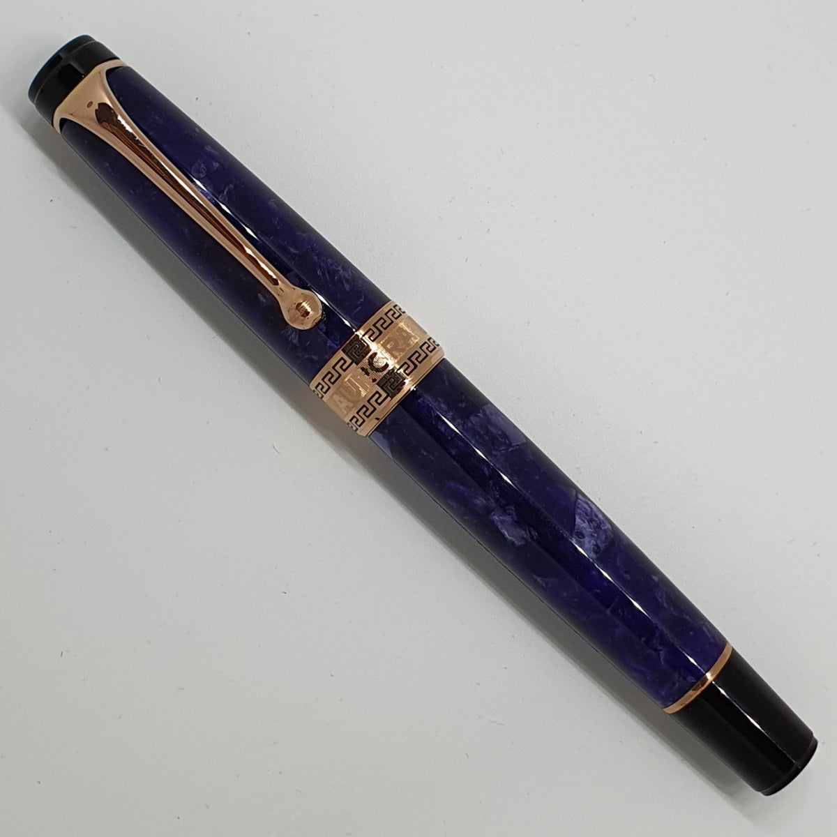 Aurora Optima Purple 14K Gold GT Fountain Pen