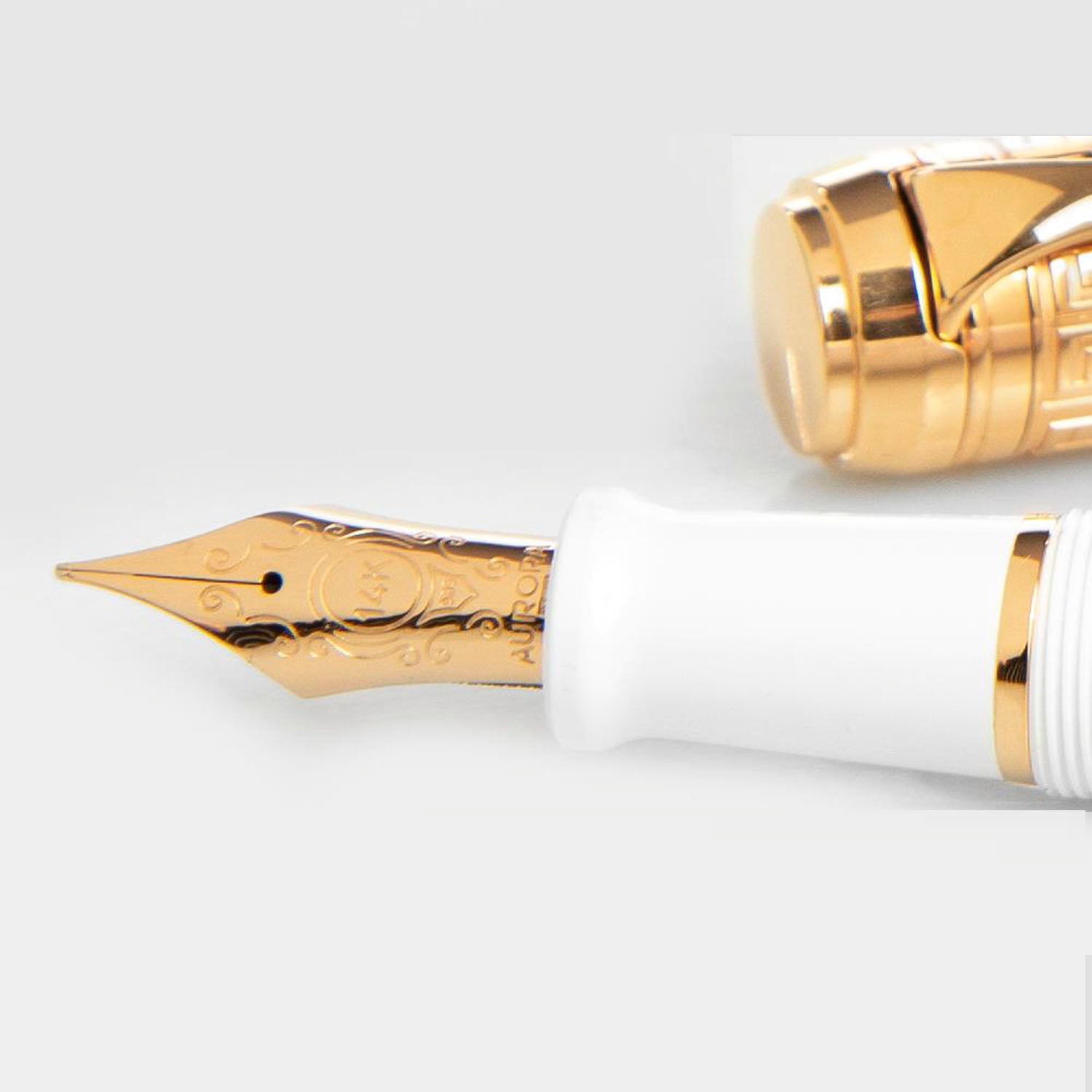 Aurora Talentum Dedalo White RGT Fountain Pen