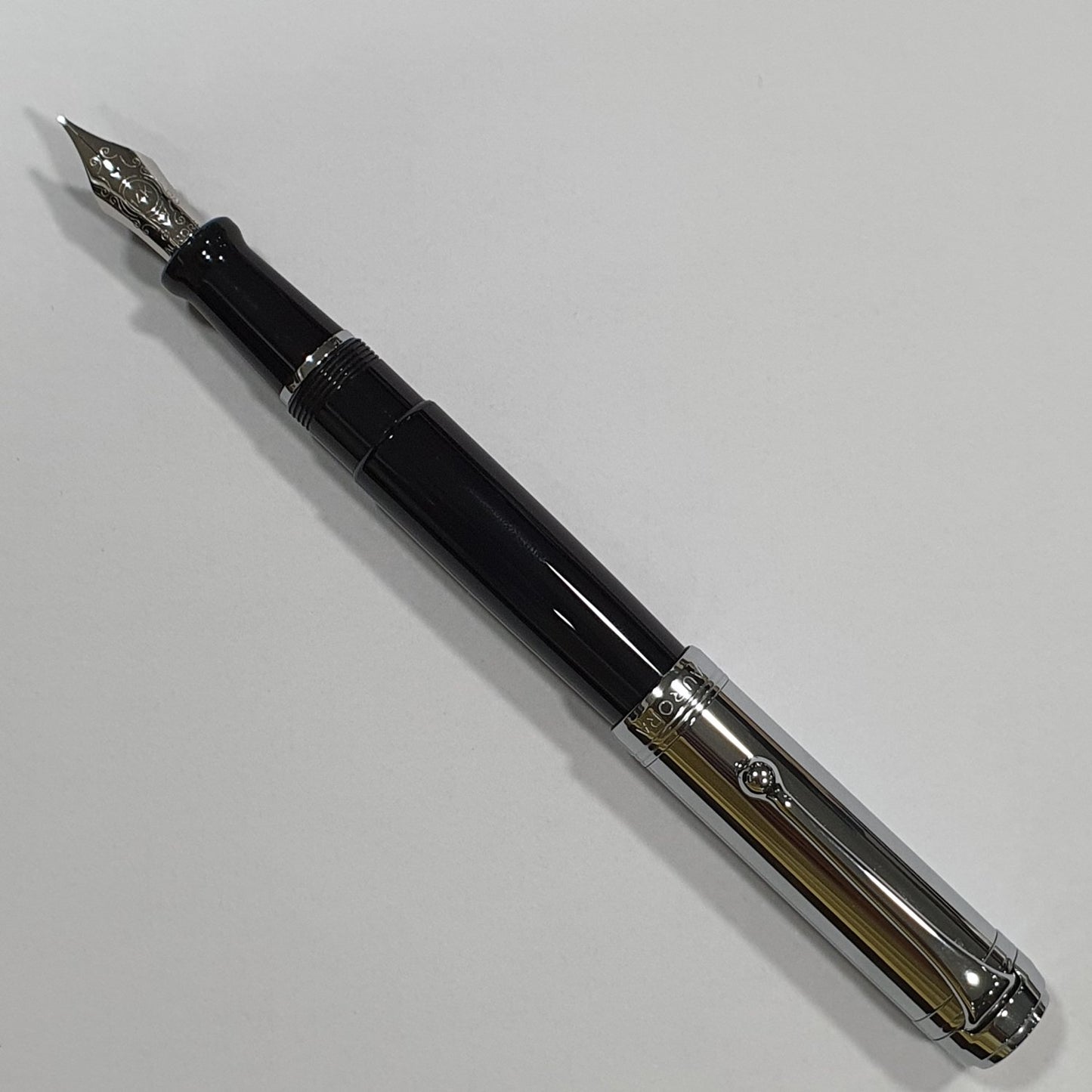Aurora Talentum Chrome/Black 14K Gold CT Fountain Pen
