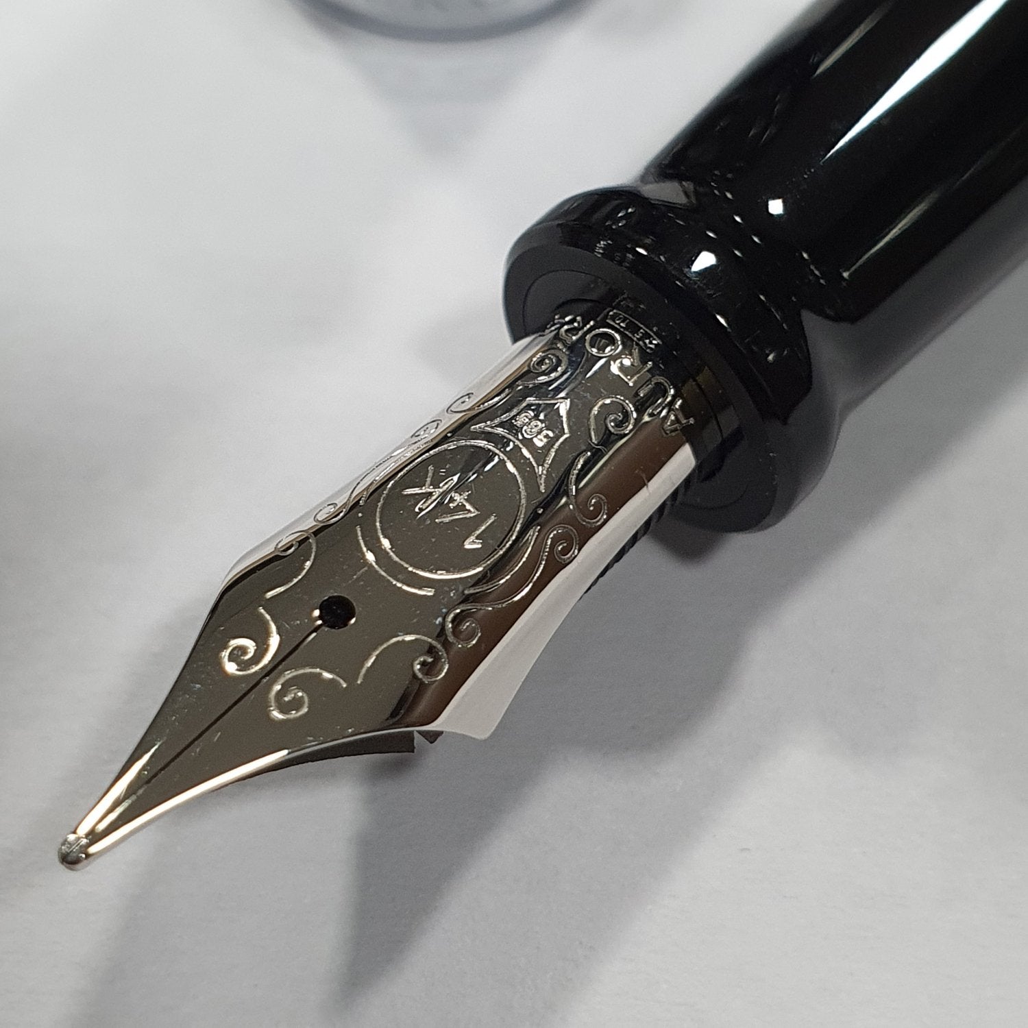 Aurora Talentum Chrome/Black 14K Gold CT Fountain Pen