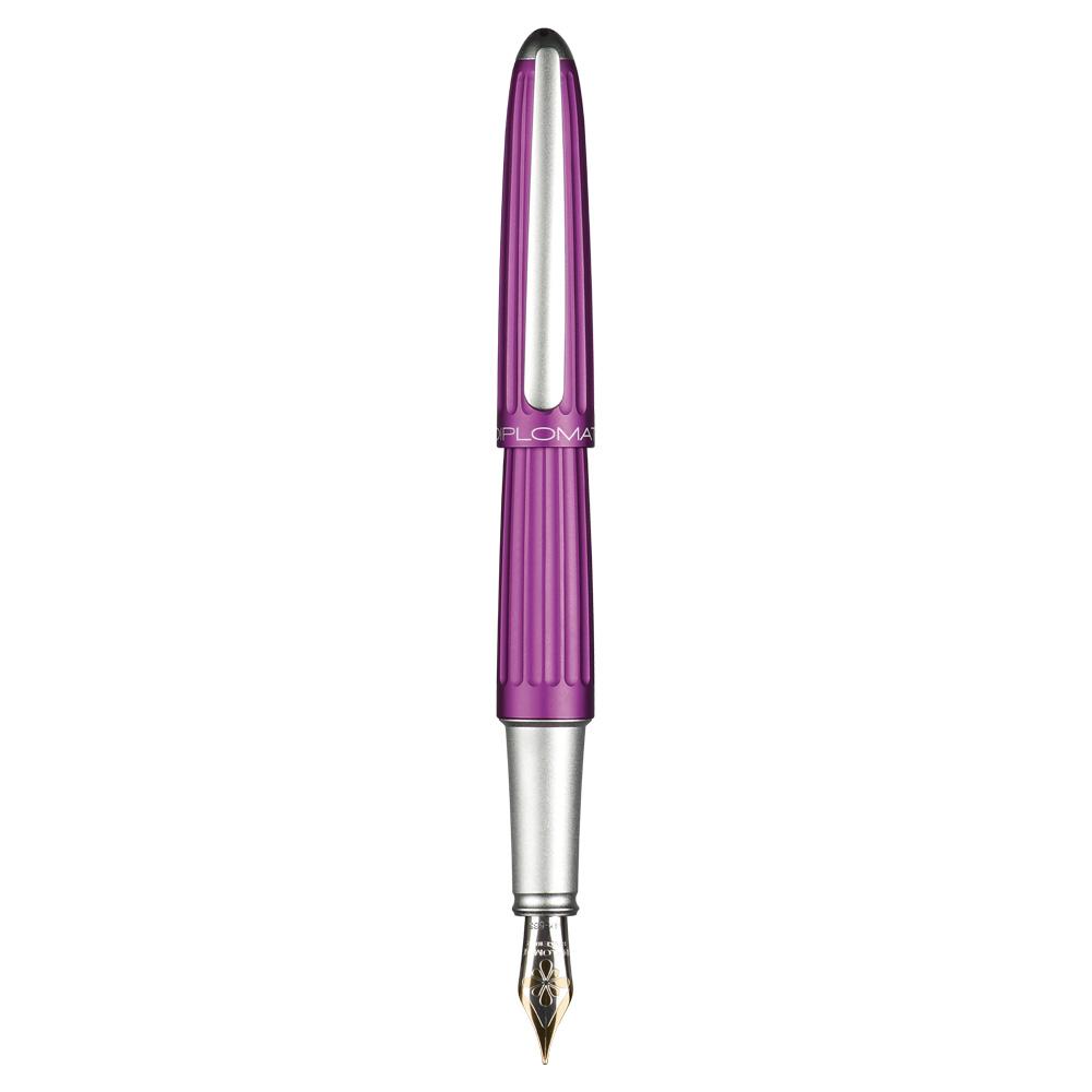 Diplomat Aero Violet 14K Gold Fountain Pen is shaped like the airship named Zeppelin of the 1900's