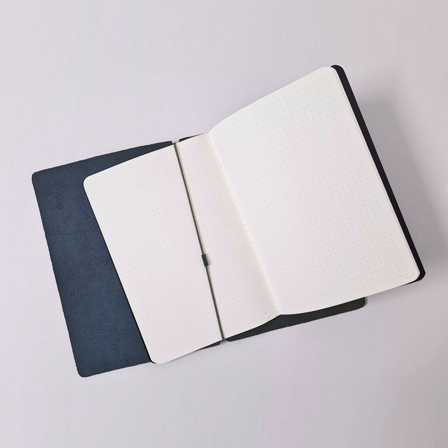 Endless Explorer Blue Journal (A4 - Dotted) ESEXBLUD