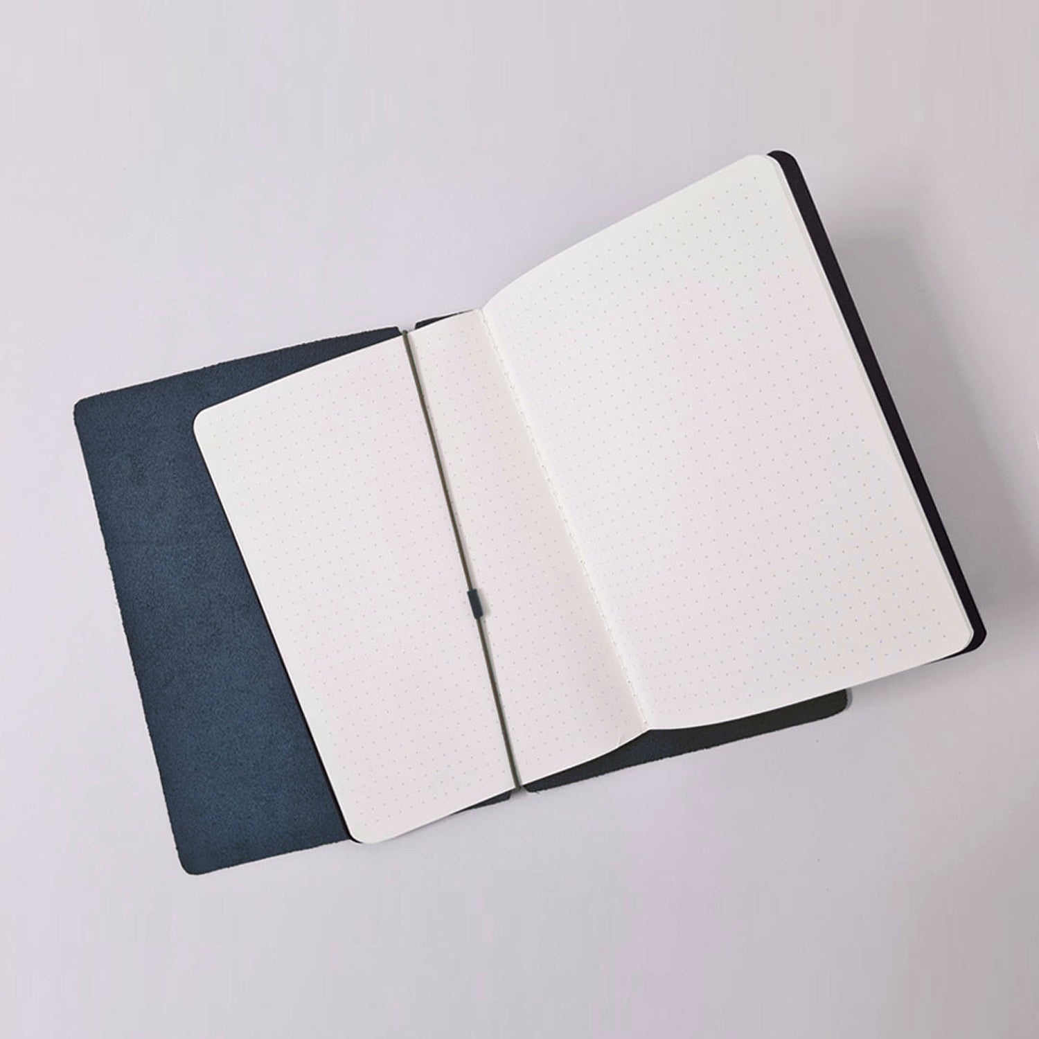 Endless Explorer Blue Journal (A4 - Dotted) ESEXBLUD