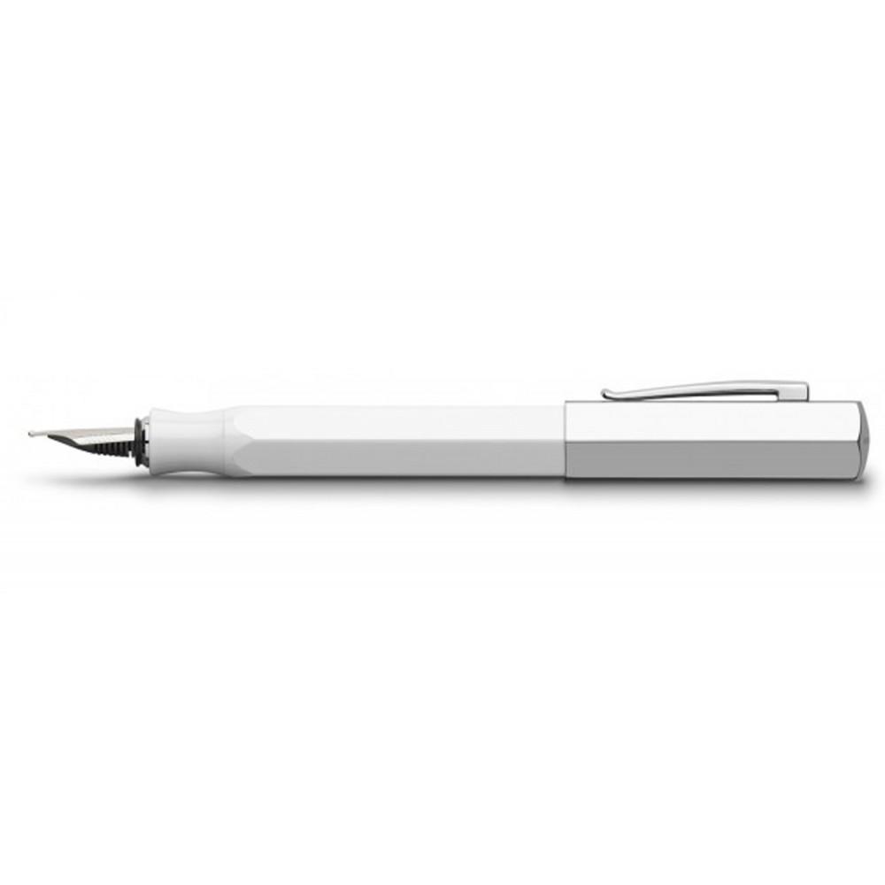 Faber-Castell Ondoro Precious Resin White Fountain Pen  with angled edges