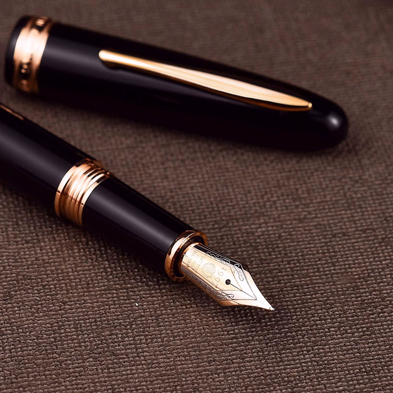 Hongdian 1841 Black Fountain Pen