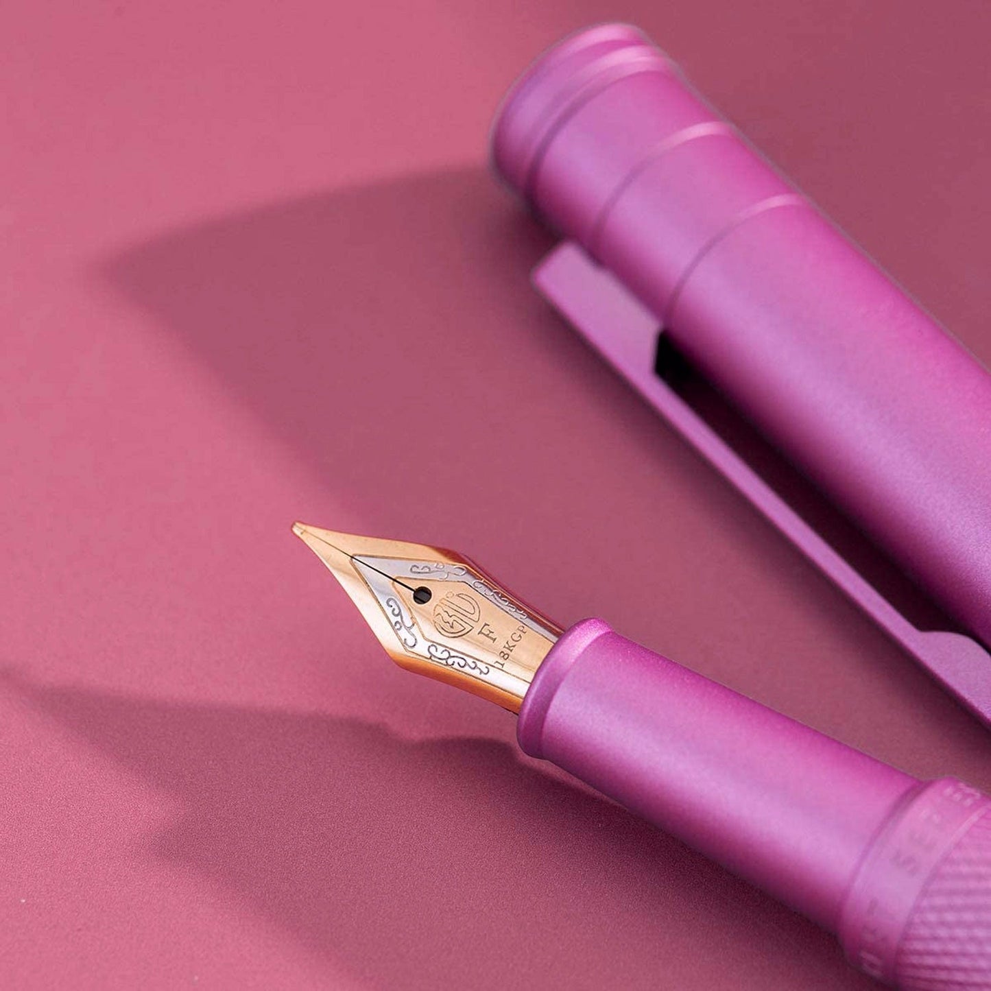Hongdian 1851 Pink Fountain Pen