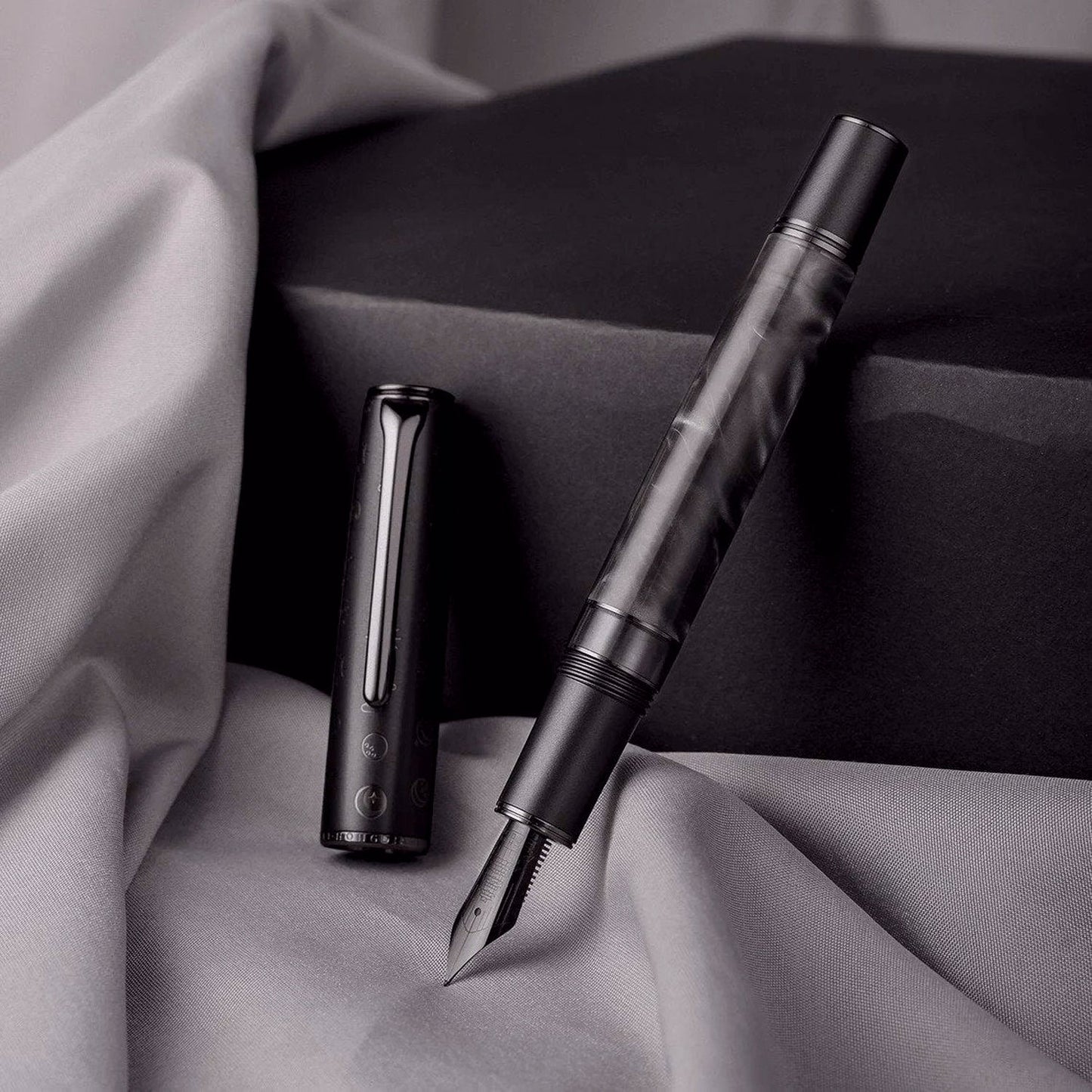 Hongdian N7 Grey Fountain Pen