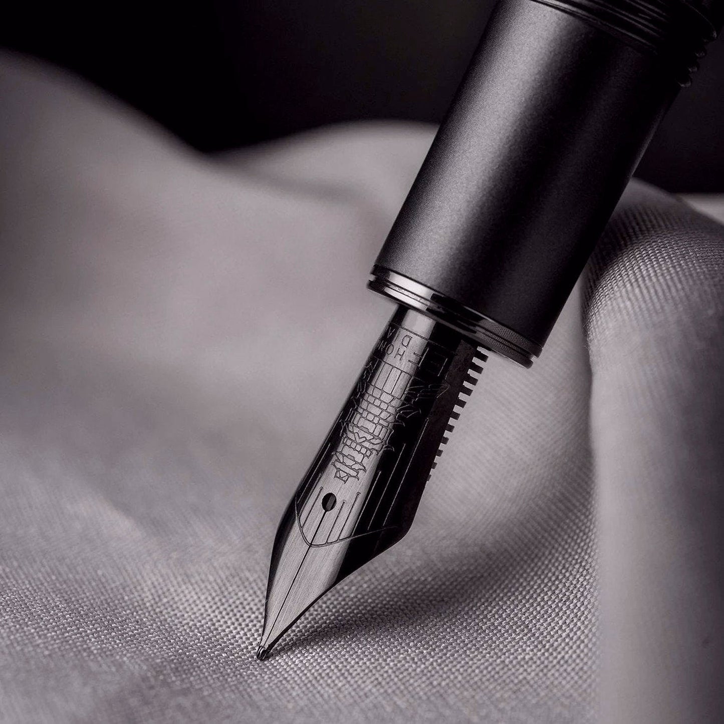 Hongdian N7 Grey Fountain Pen
