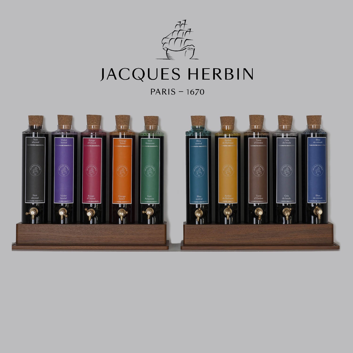  is a non-toxic and pH neutral water based natural dye. The ink is filled in 15 ml bottle from the ink tank bar