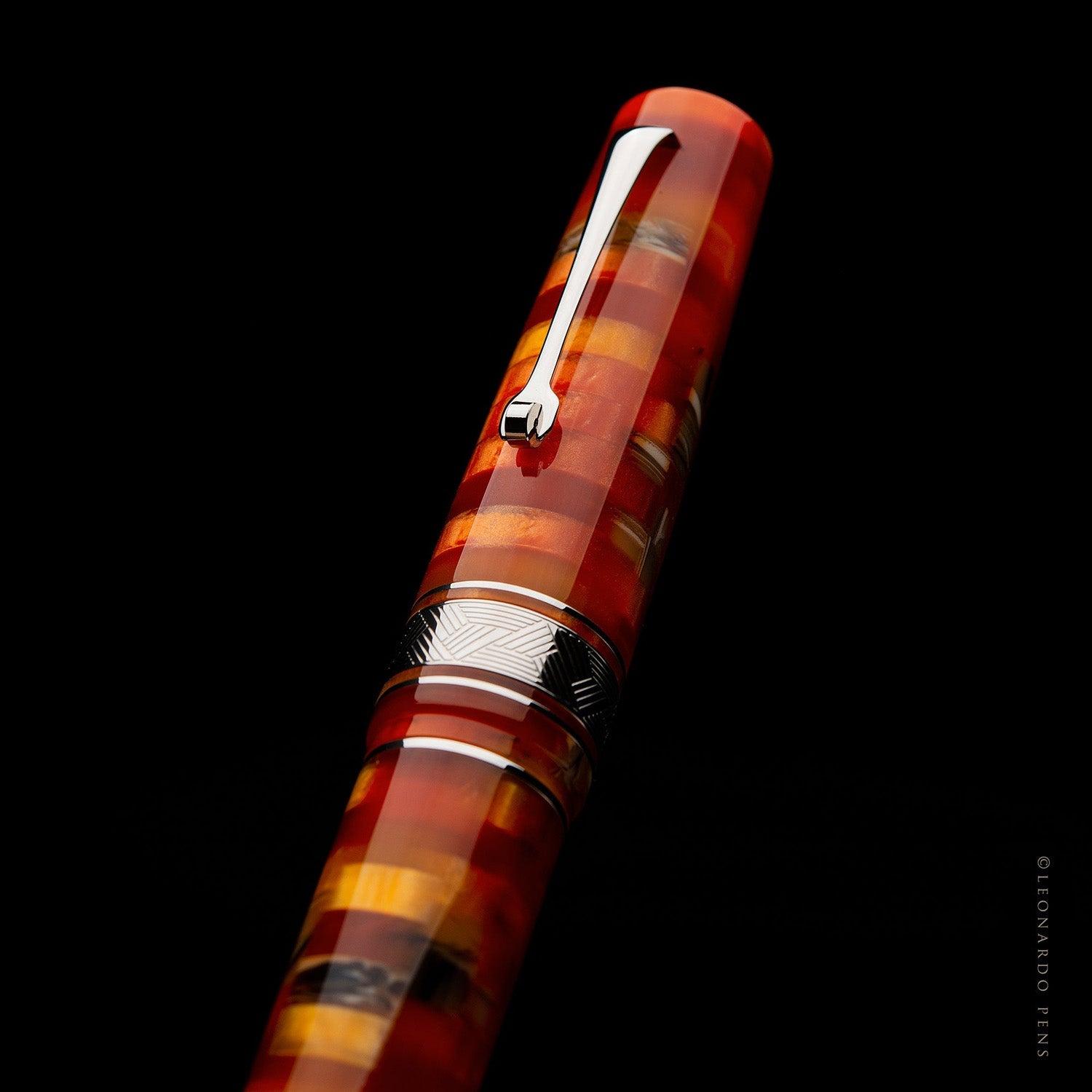 Leonardo Momento Zero Grande Mosaico Mango CT Fountain Pen