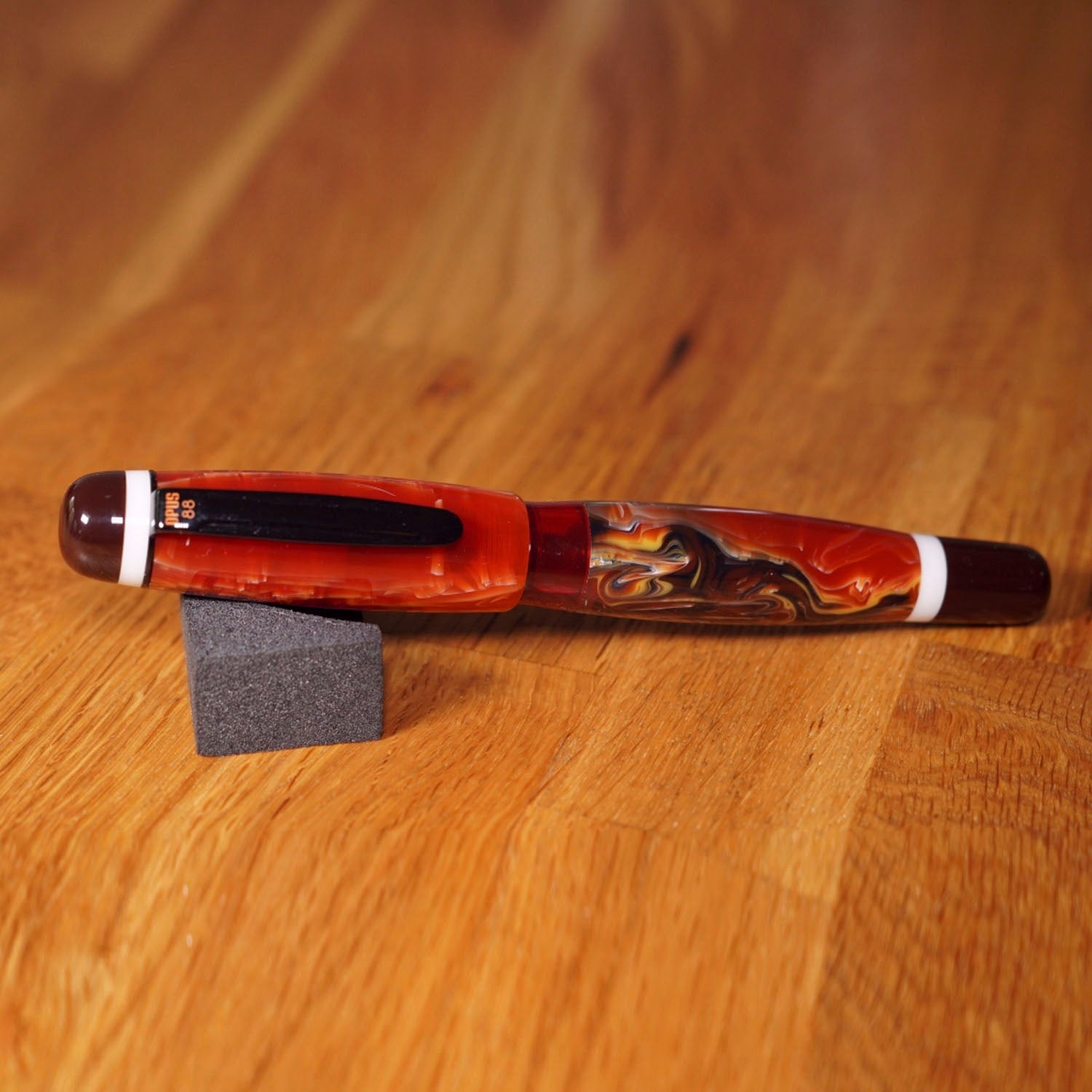 Opus 88 Bela Red Fountain pen