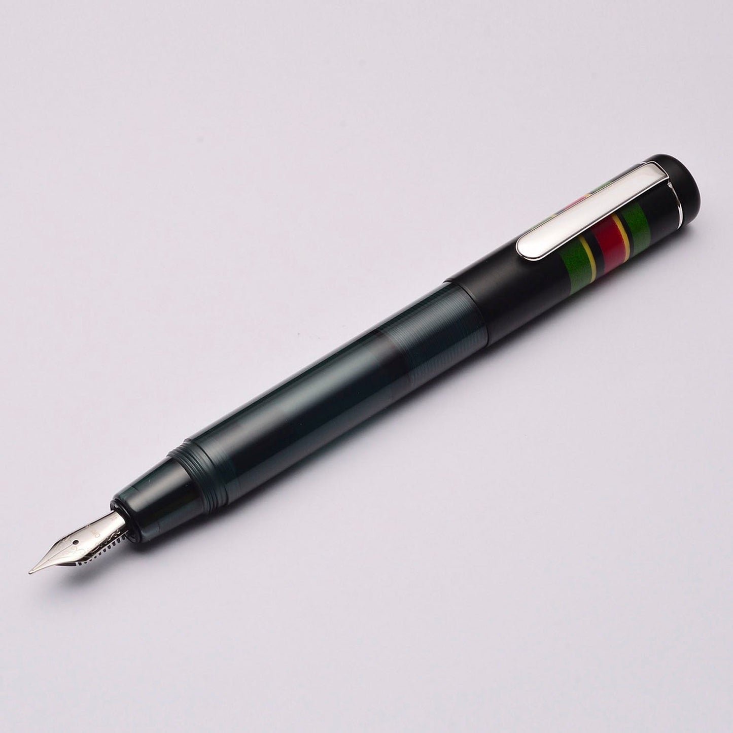 Opus 88 Fantasia Black Fountain pen