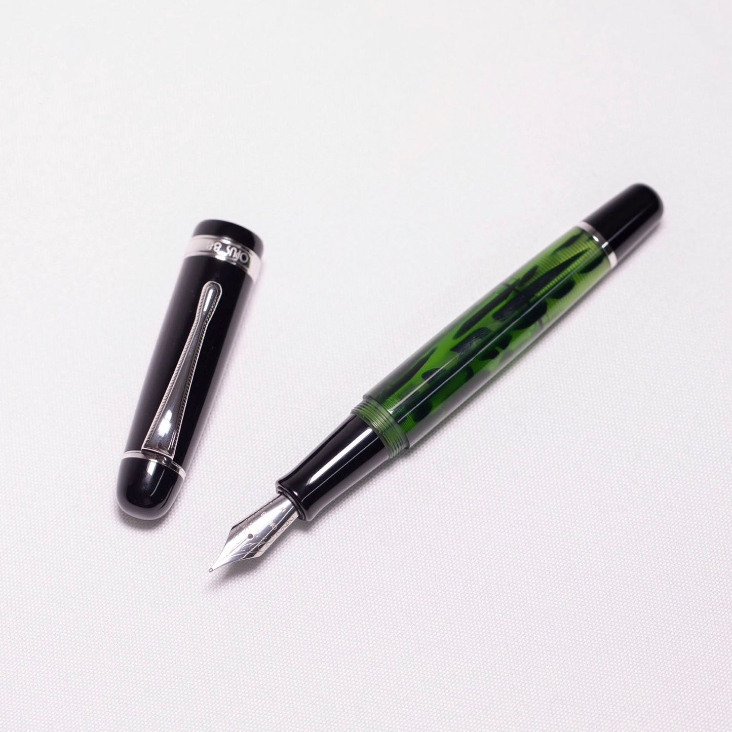 Opus 88 Jazz Green Fountain pen