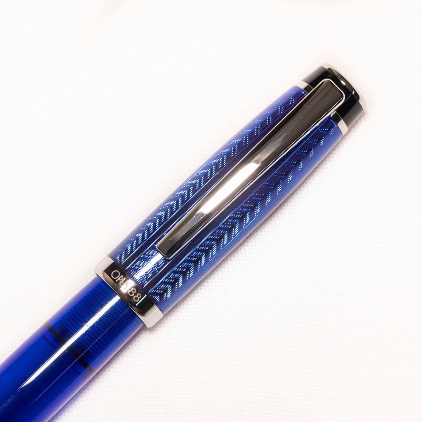Opus 88 Opera Blue Arrow Fountain pen
