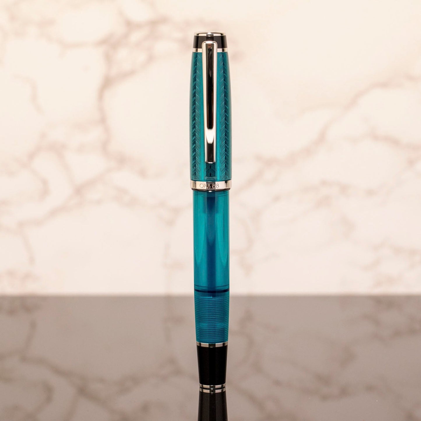 Opus 88 Opera Green Arrow Fountain pen