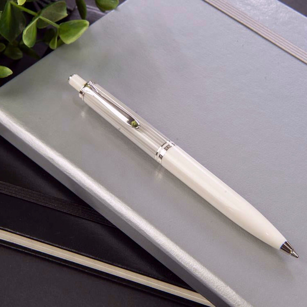 Pelikan Souveran K405 Silver/White Ballpoint Pen 815499
