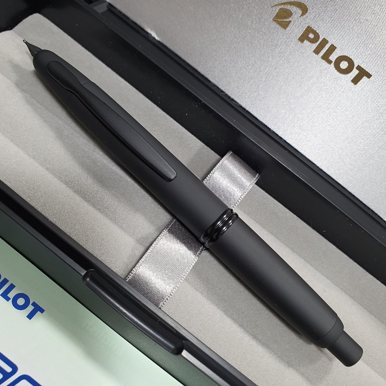 Pilot Capless Matte Black Fountain Pen