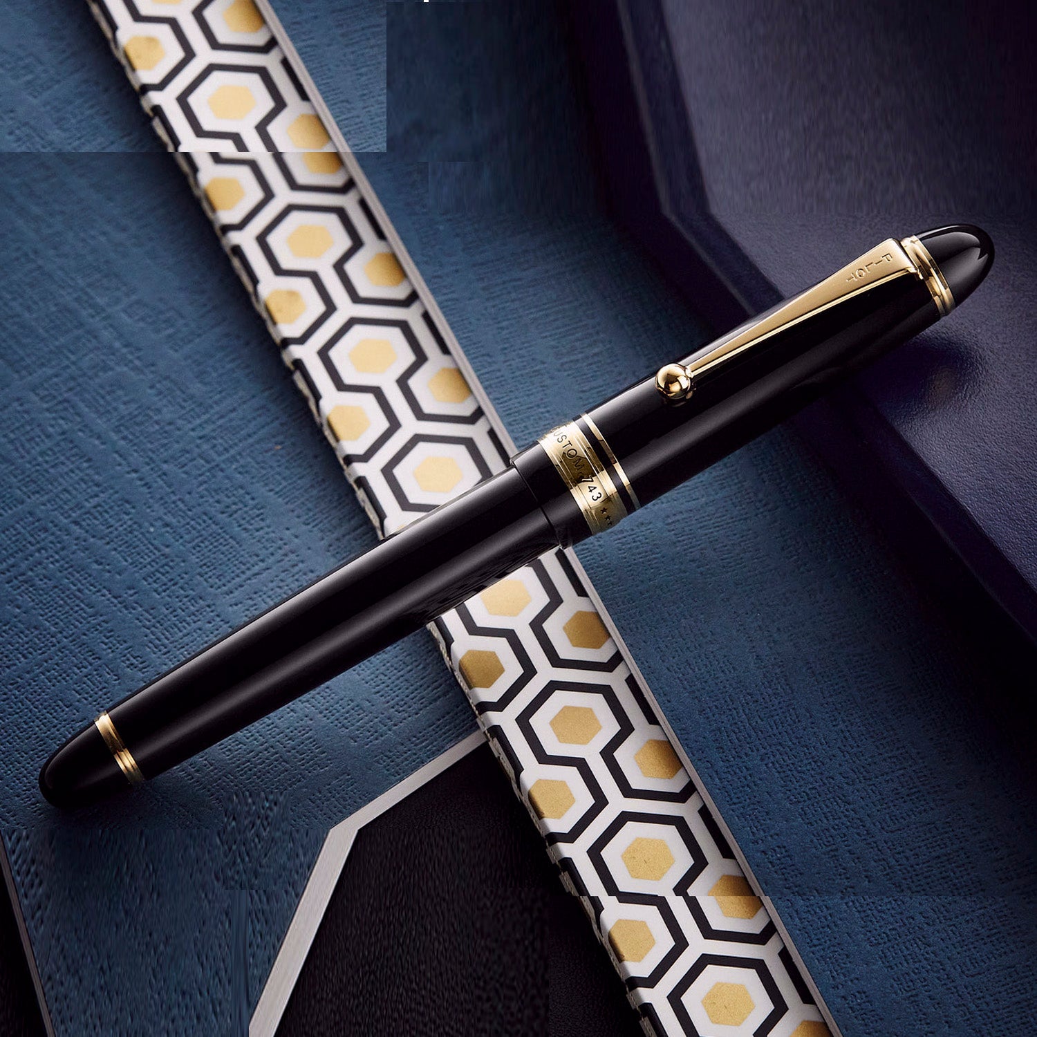 Pilot Custom 743 Black GT Fountain Pen – OnlineMantra.in