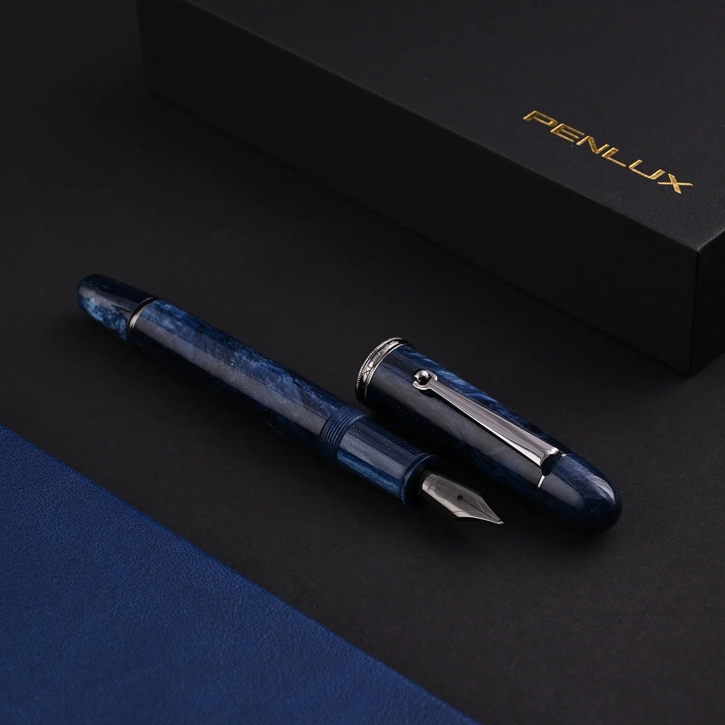 Penlux Masterpiece Delgado Firefly Fountain Pen