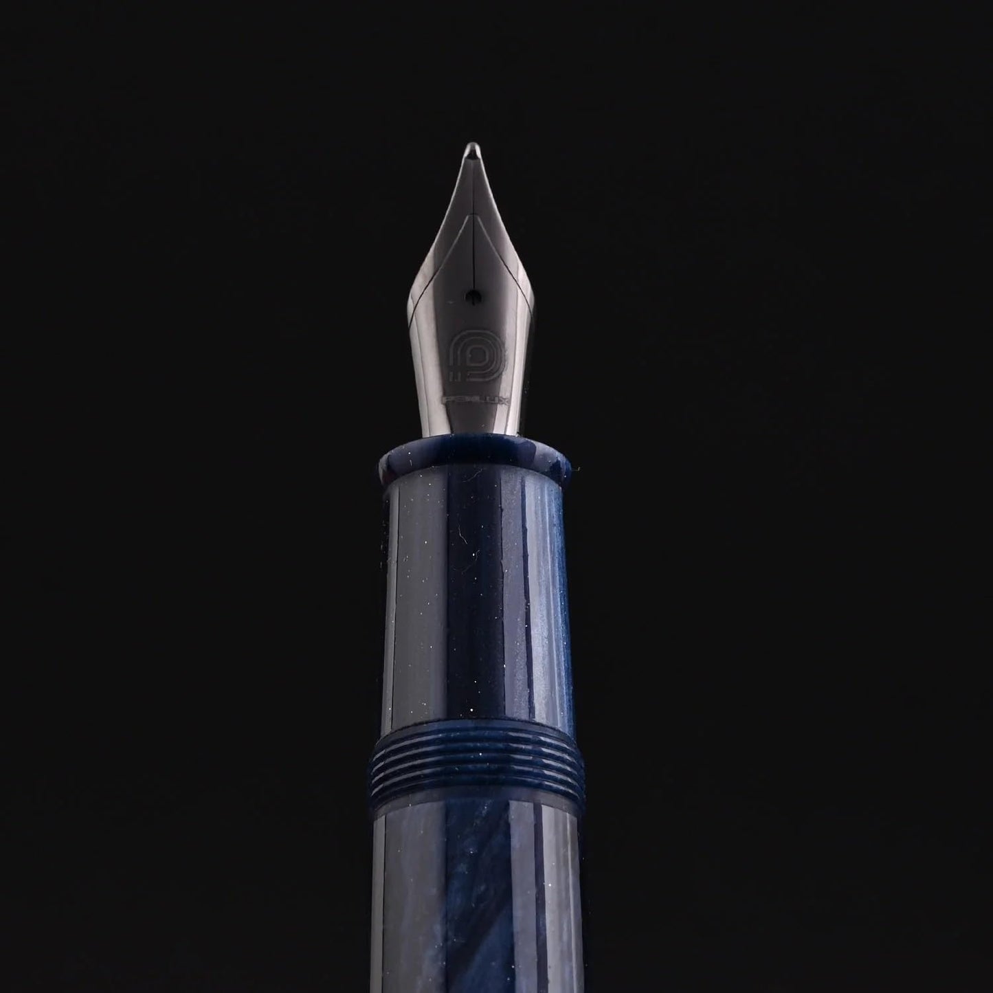 Penlux Masterpiece Delgado Firefly Fountain Pen
