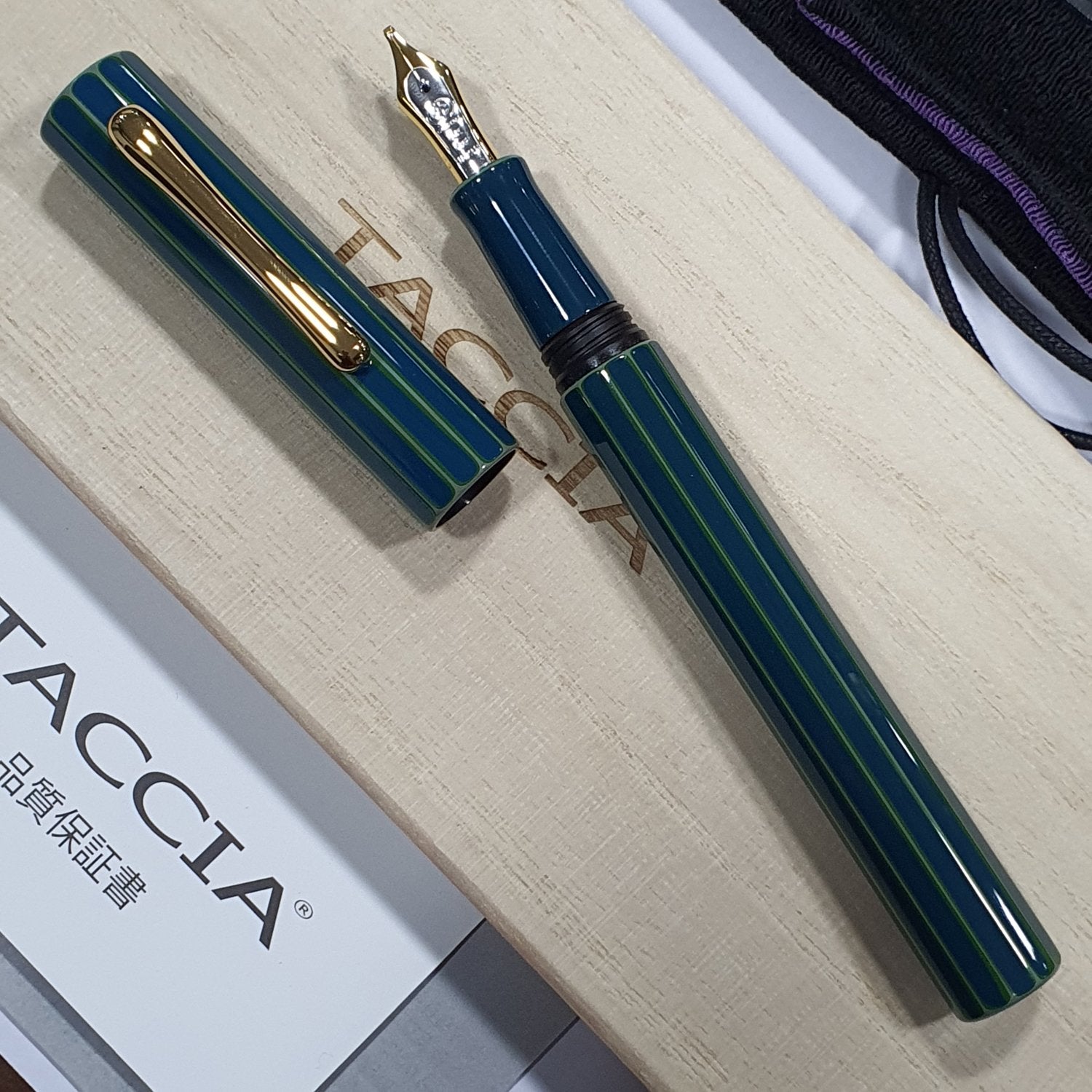Taccia Kaku-Tate Urushi Ryu-ryoku Fountain Pen TKT-14F-RY