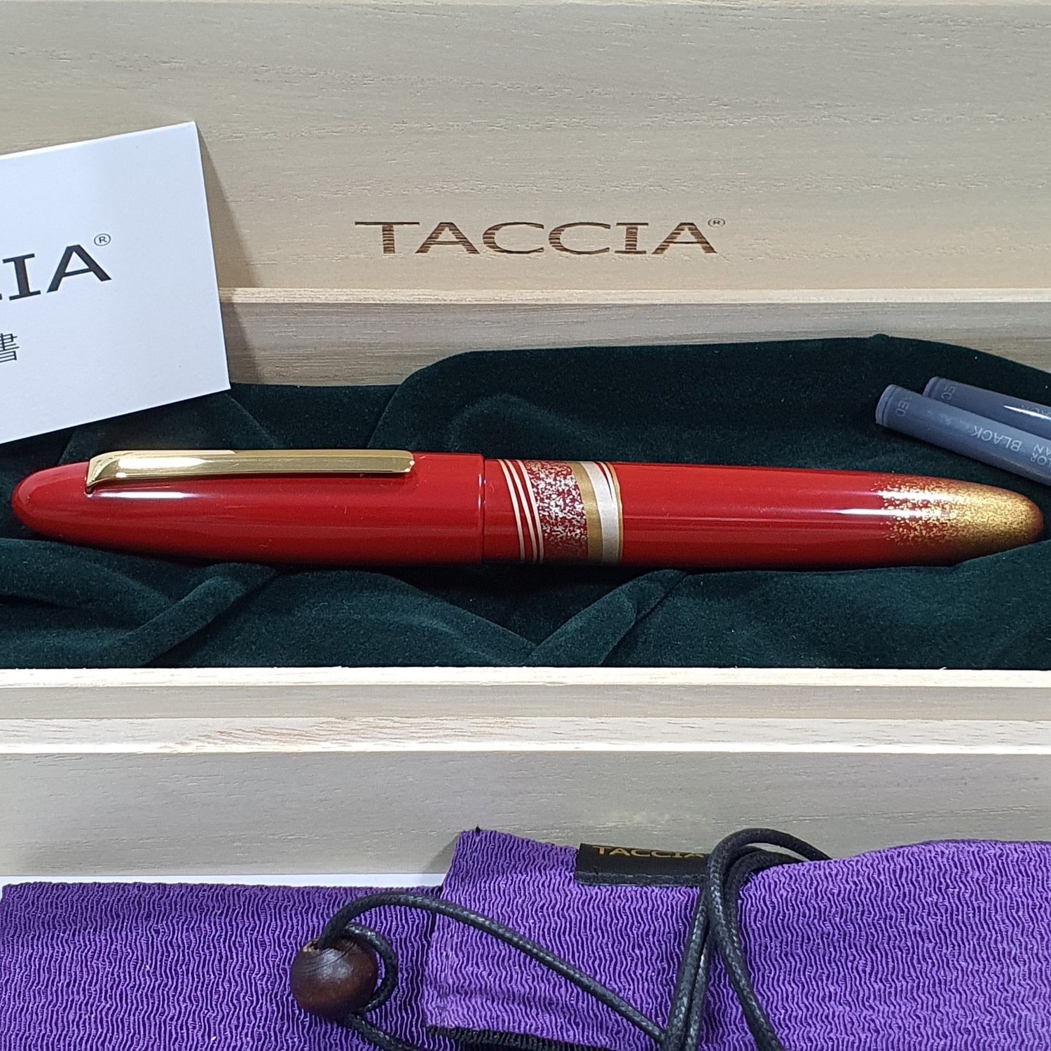 Taccia Kaza-e Urushi Sourai Fountain Pen TKE-18F-SR (Limited Edition)