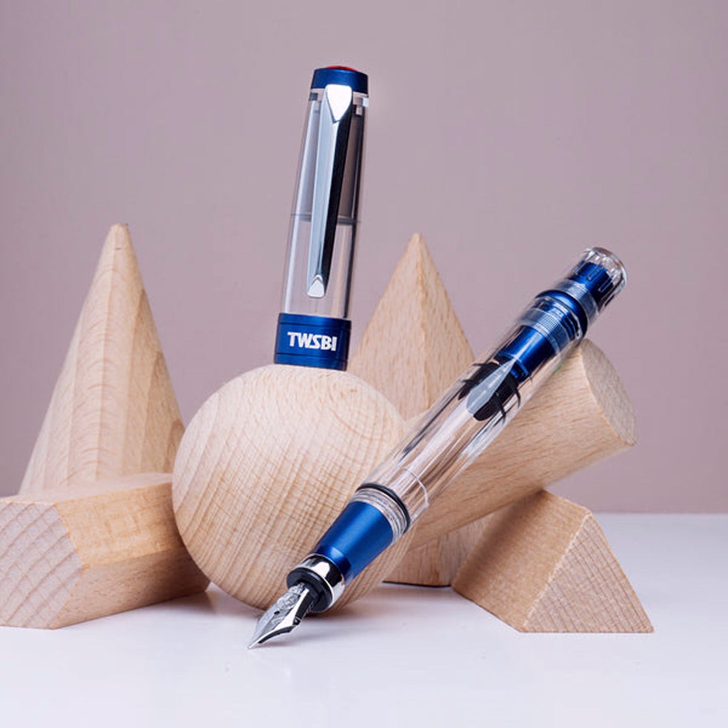 Twsbi Diamond 580 AL R Navy Blue CT Fountain Pen
